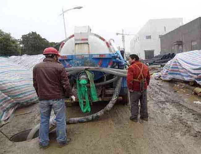 单位清理隔油池 大厦清掏隔油池 商场隔油池清掏  幼儿园隔油池清理 写字楼清理隔油池 停车场清掏隔油池 工业园隔油池清掏