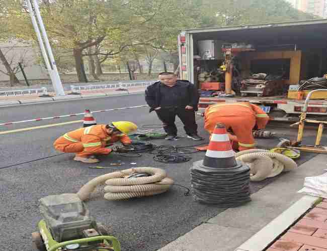 抽污水车多少钱一车？深入探讨市场价格和因素解析